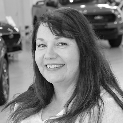 Tarja Puumala autosihteeri